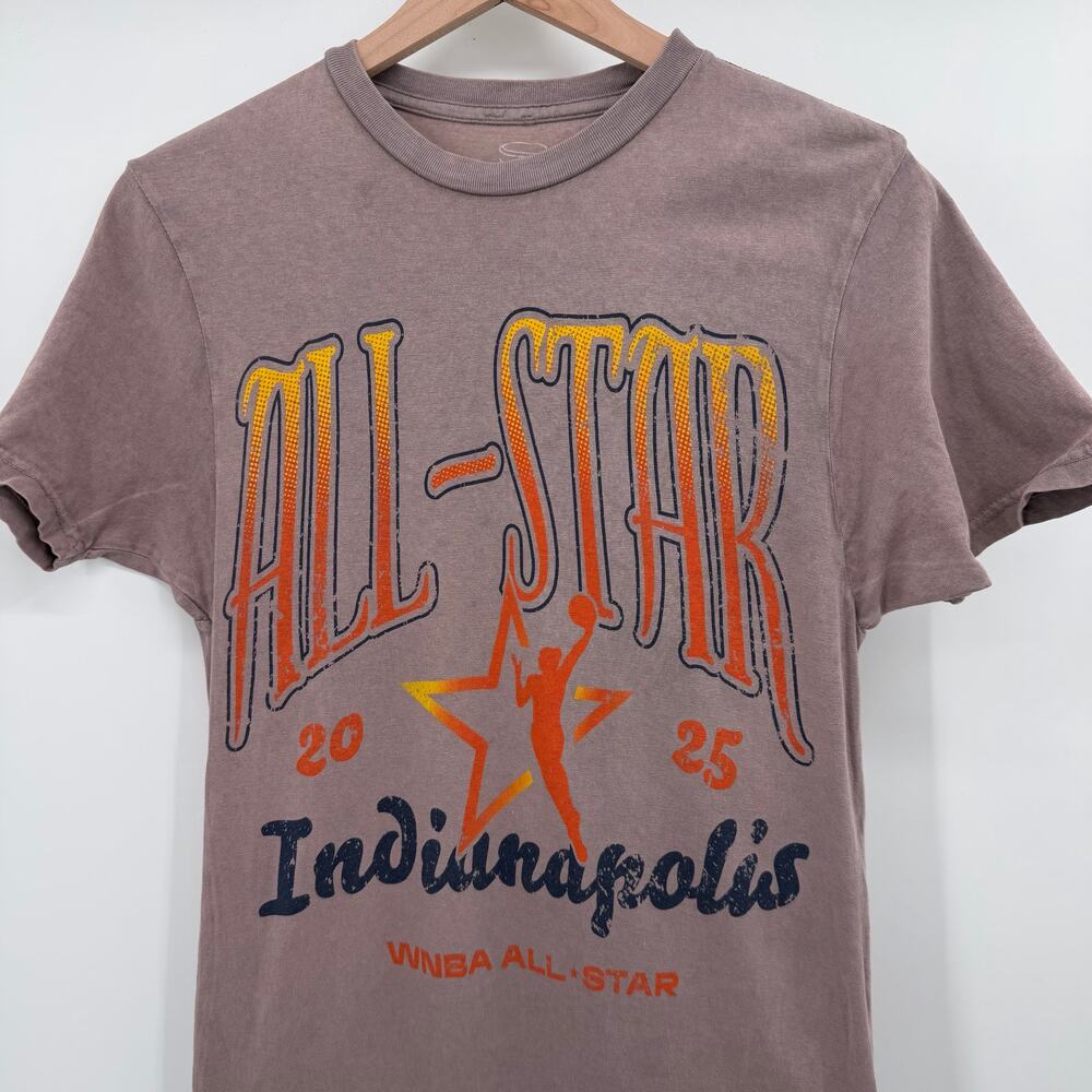 Caitlin Clark WNBA All Star 2025 Indianapolis Graphic Tee Womens S Collectible - Picture 3 of 6